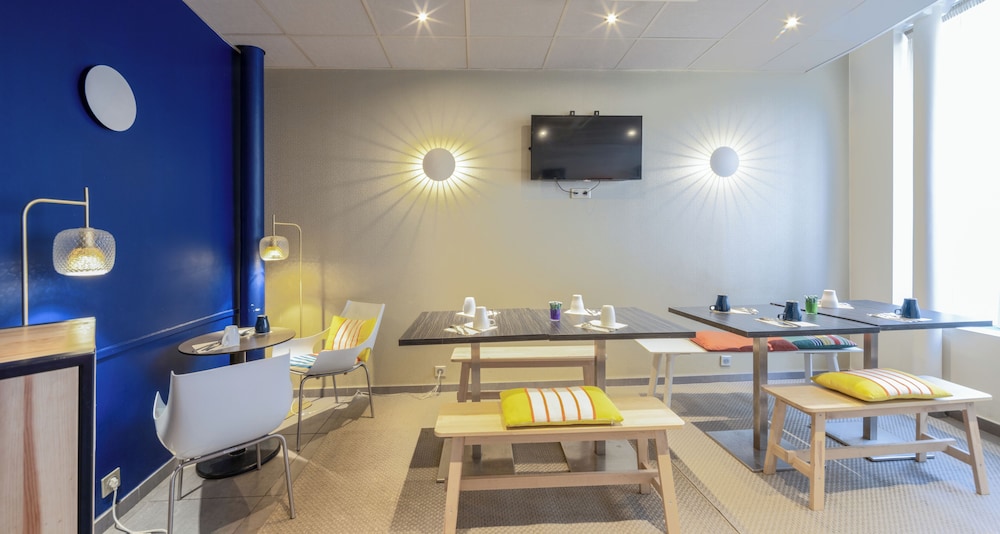 ibis styles paris pigalle montmartre