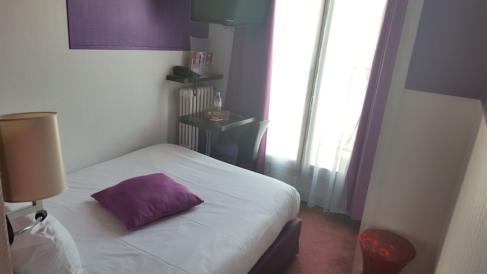 ibis styles paris pigalle montmartre