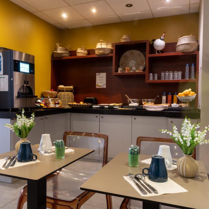 ibis styles paris pigalle montmartre