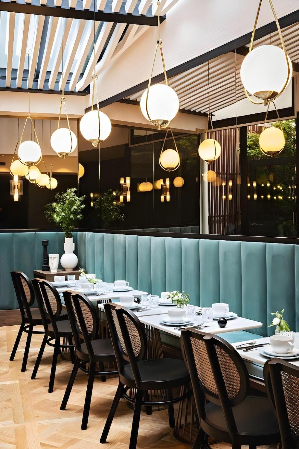 holiday inn paris elysees