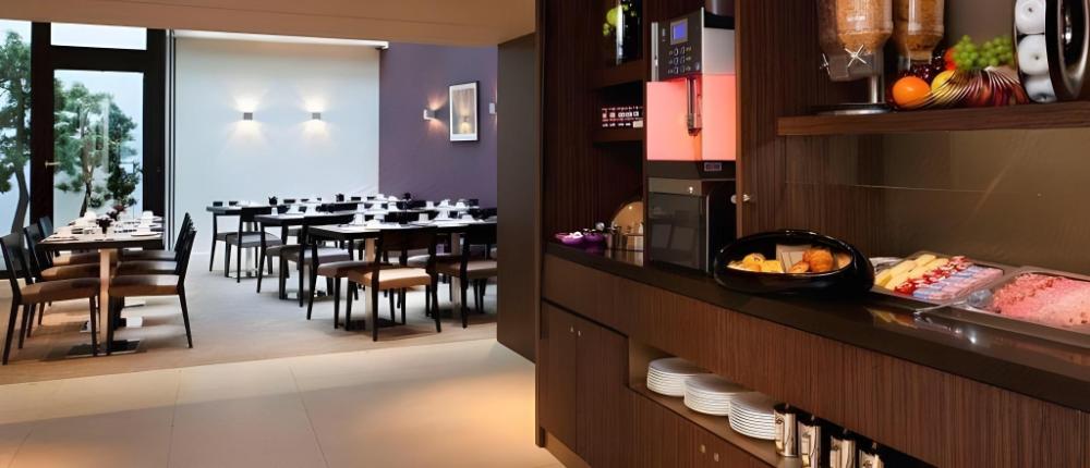 holiday inn paris elysees