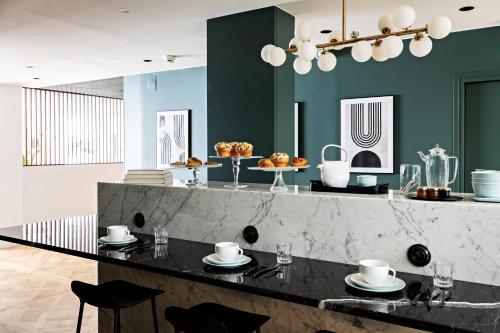 holiday inn paris elysees