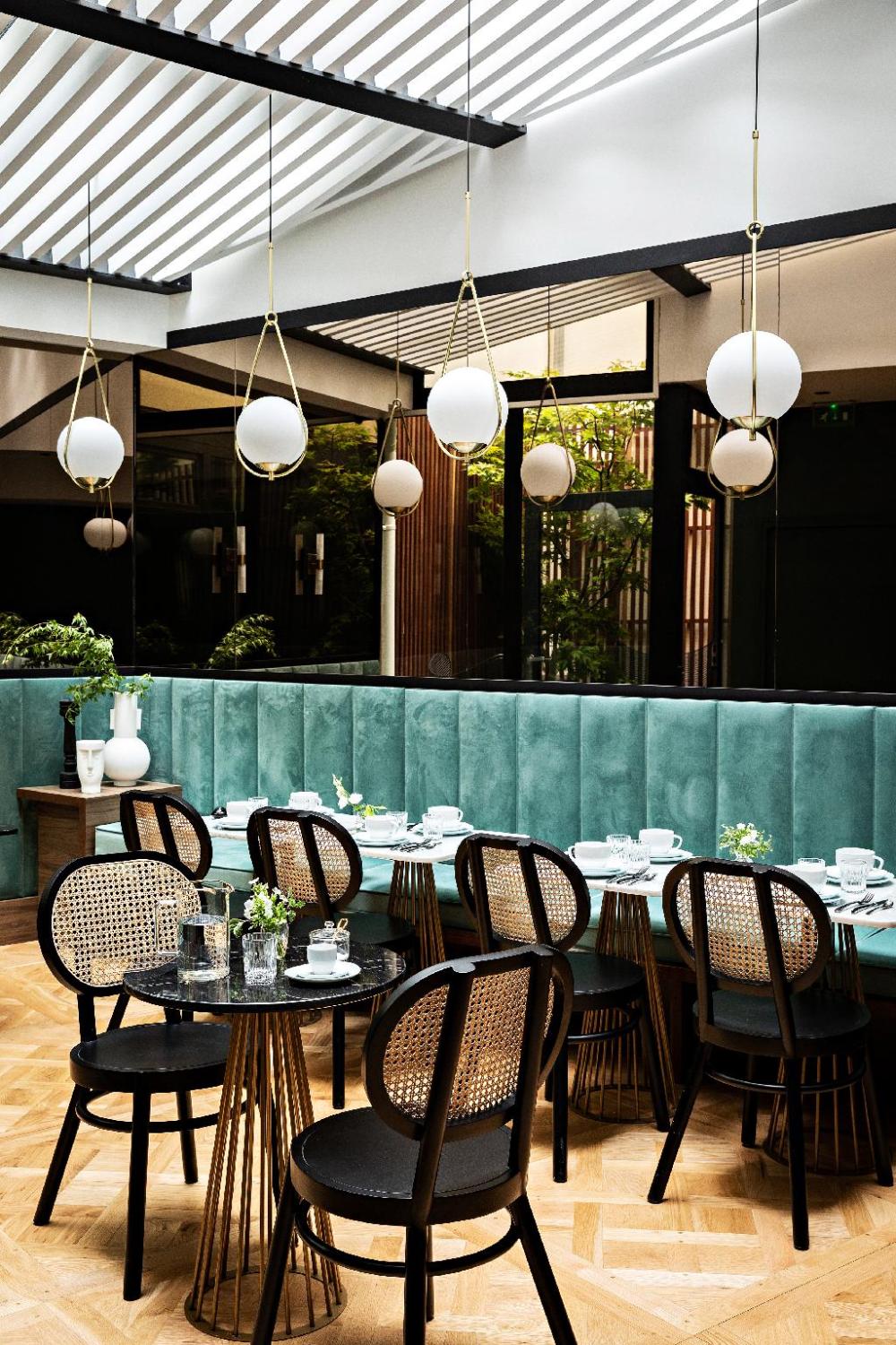 holiday inn paris elysees