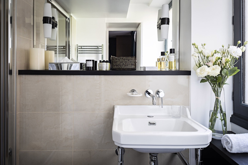 holiday inn paris elysees