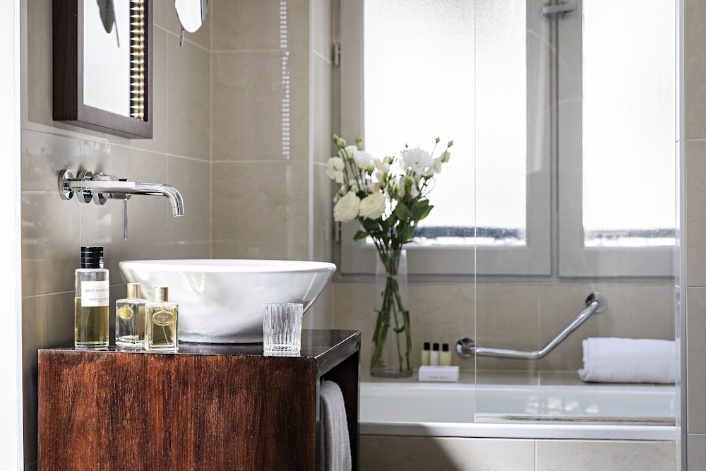 holiday inn paris elysees