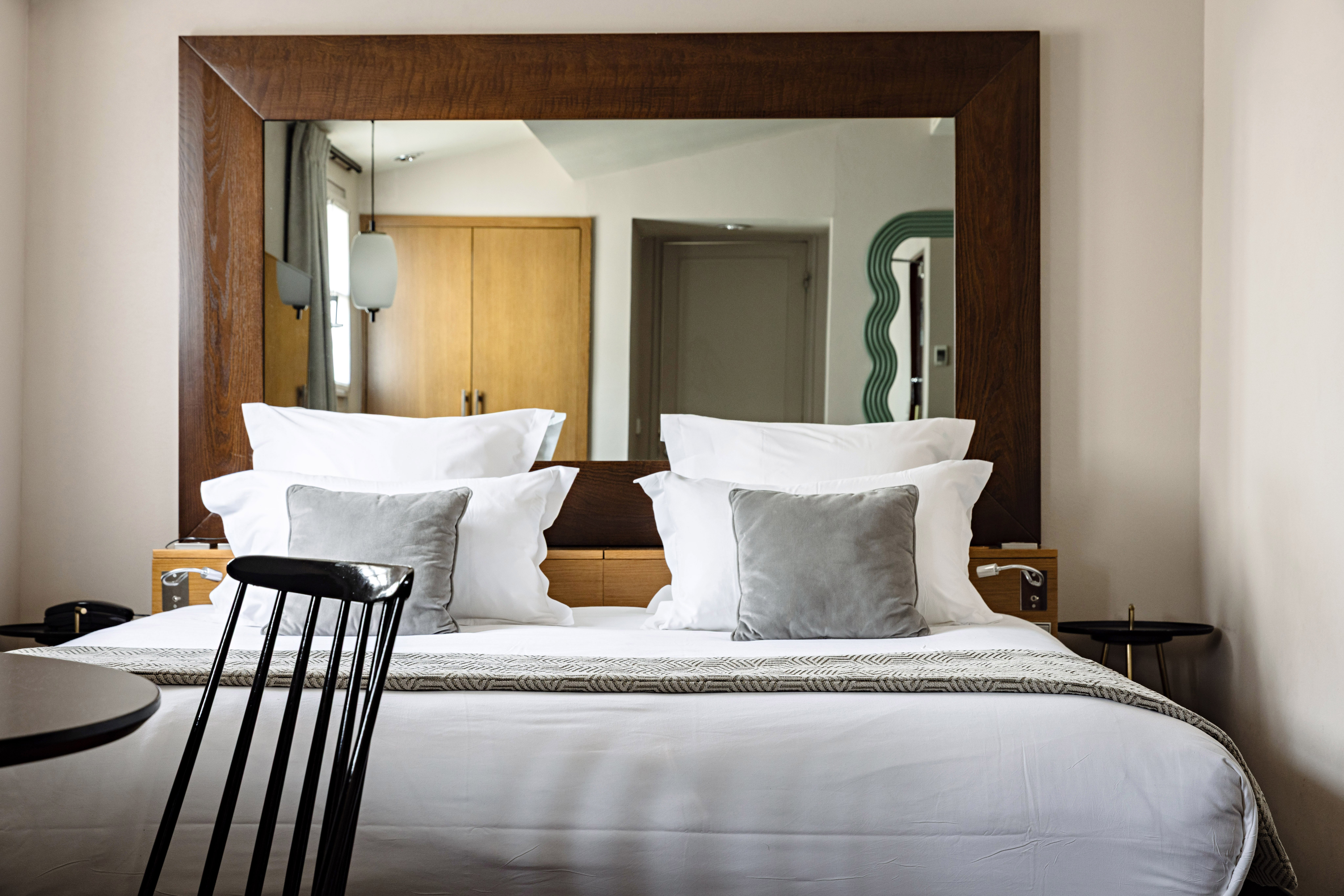 holiday inn paris elysees