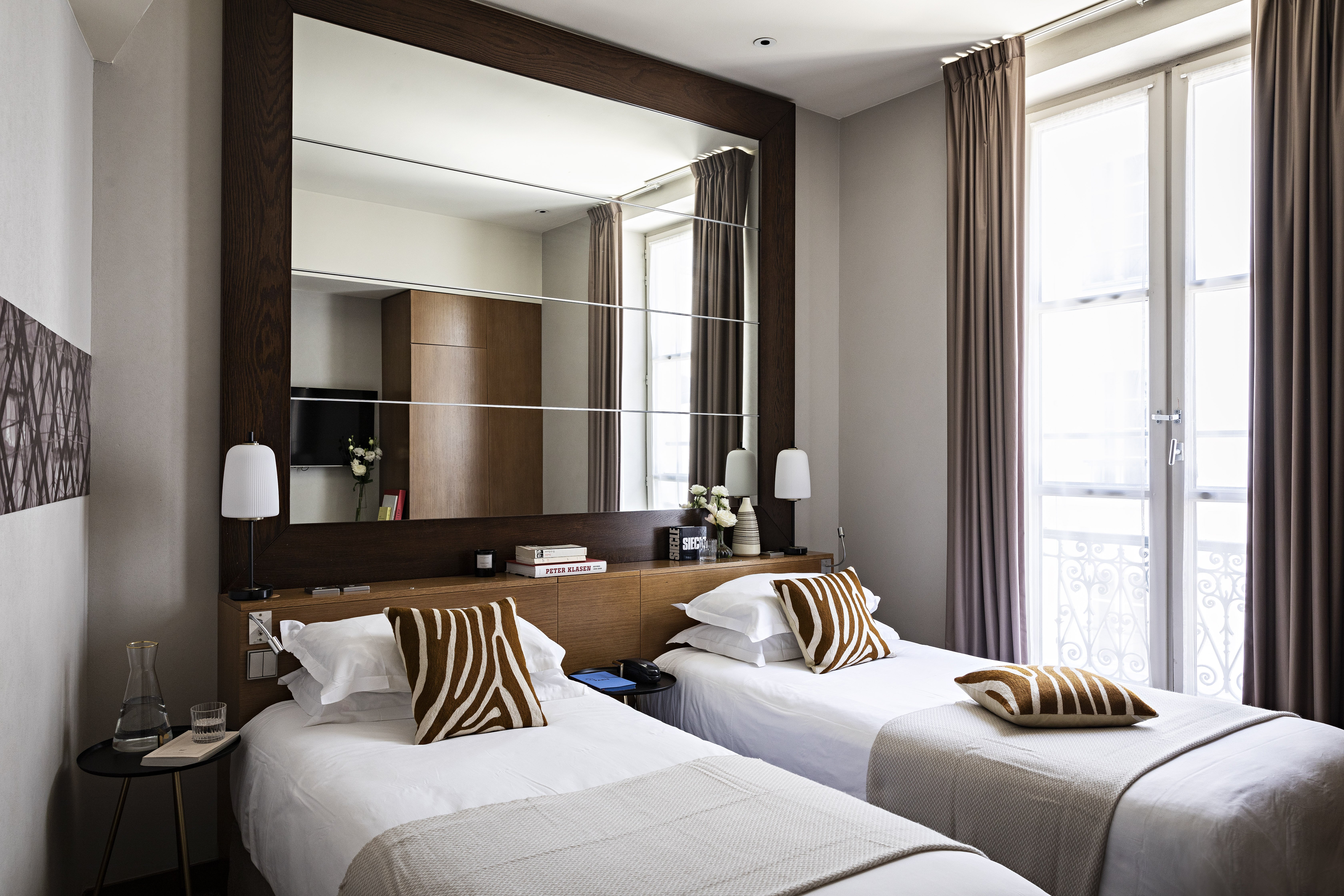 holiday inn paris elysees