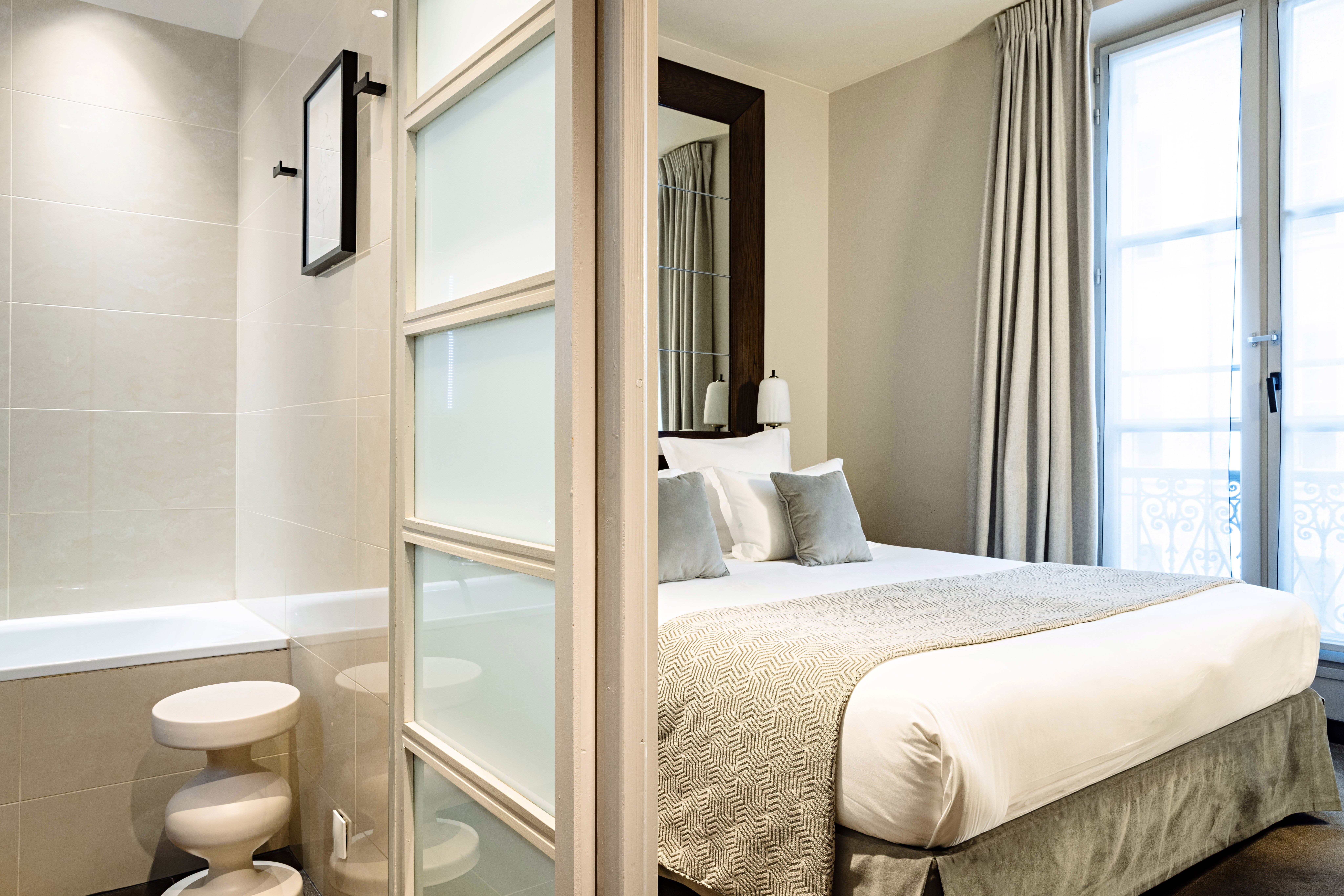 holiday inn paris elysees