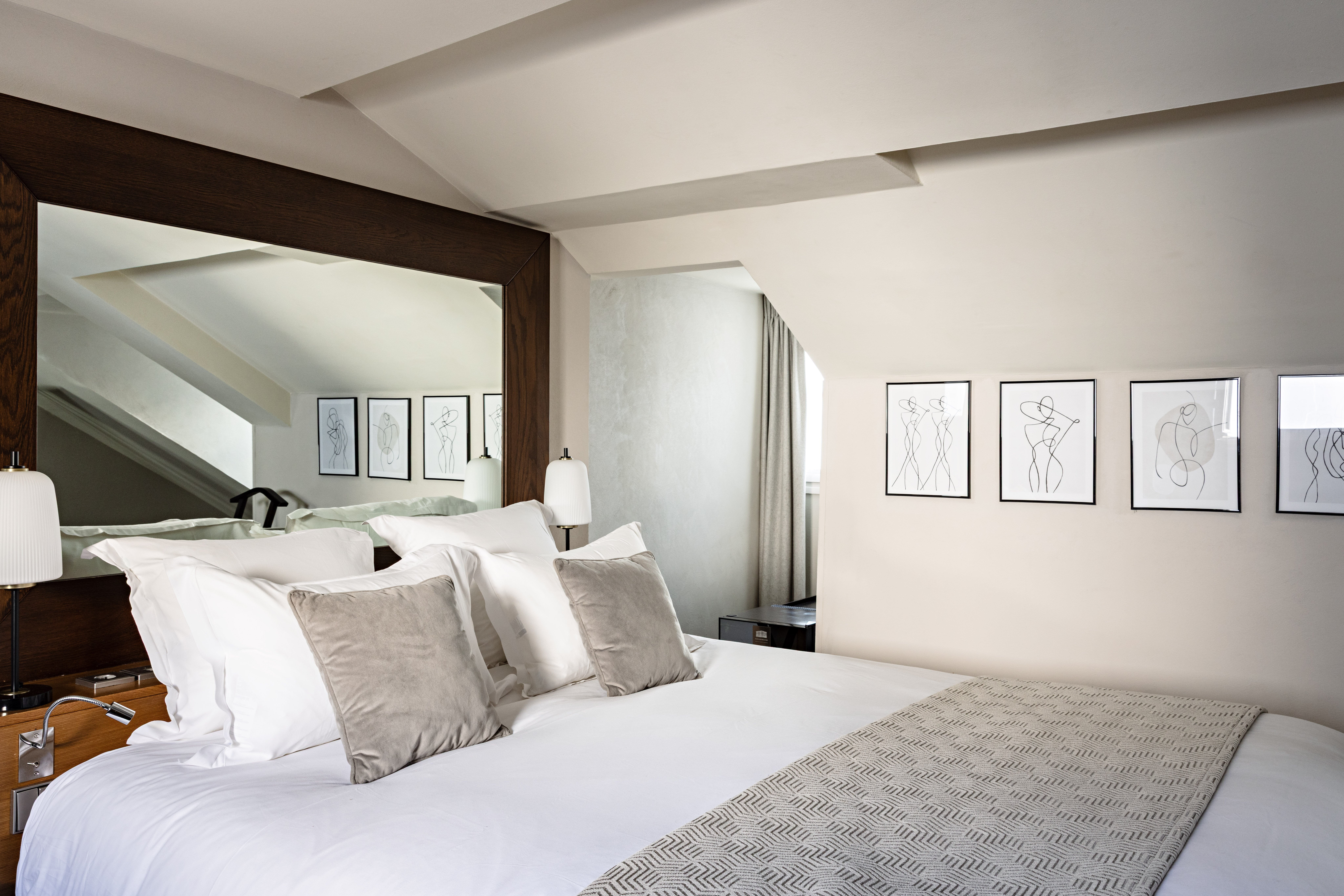holiday inn paris elysees