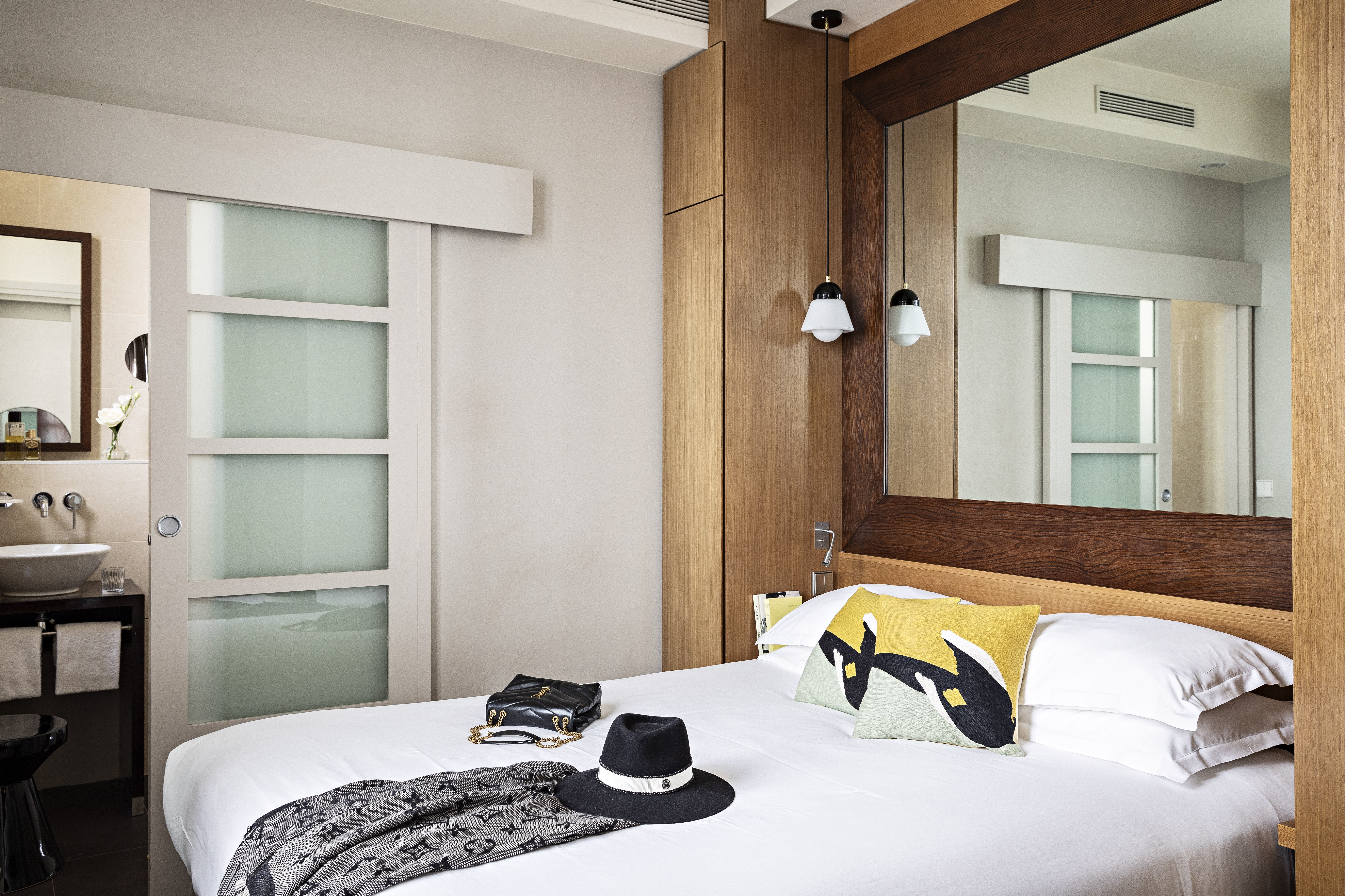 holiday inn paris elysees