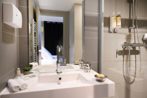 suites helzear champs elysees