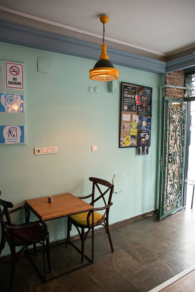 yolohostel