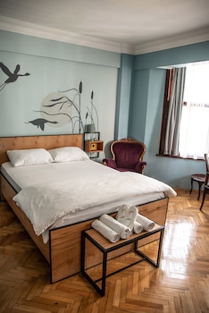 yolohostel