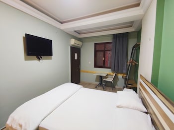 yolohostel