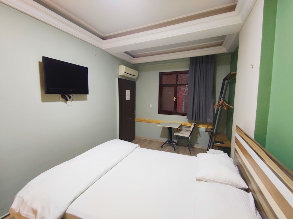 yolohostel