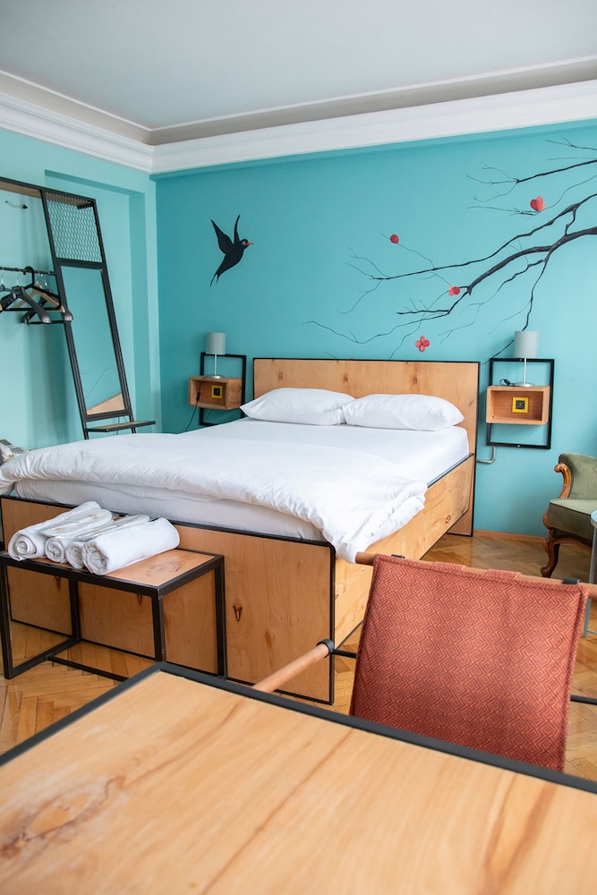 yolohostel
