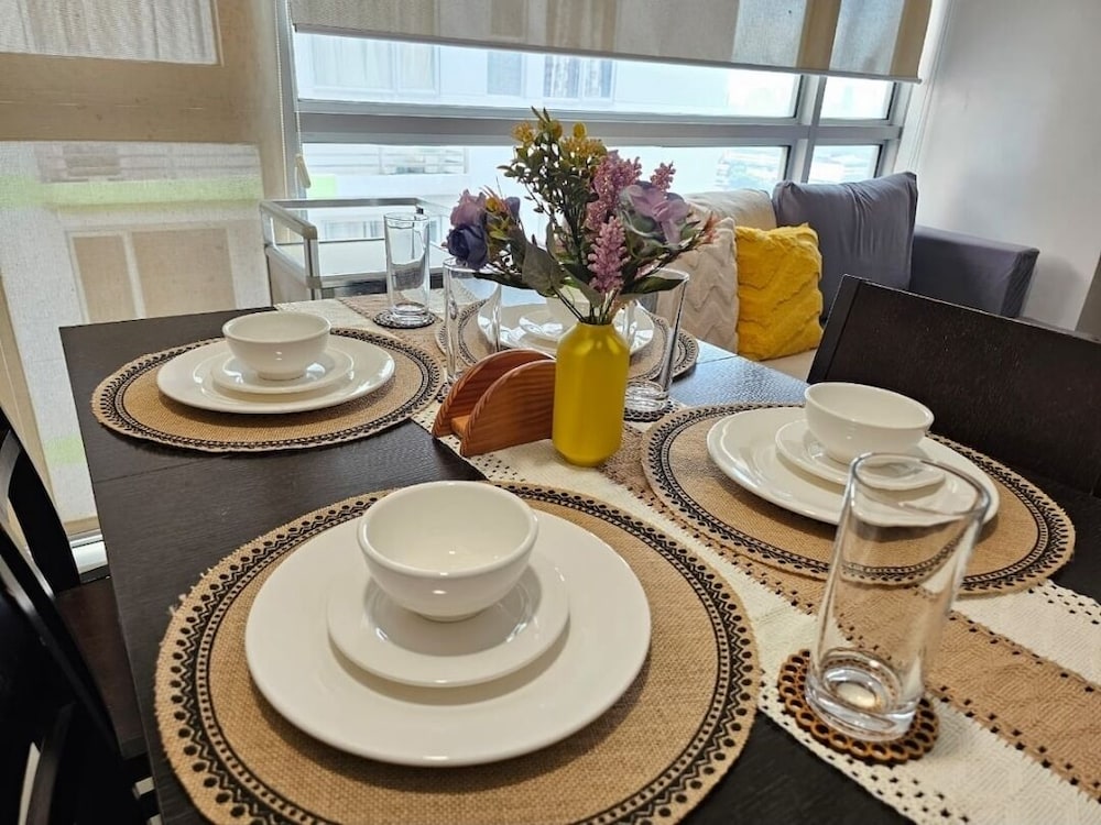 sunshine 100 tower city plaza