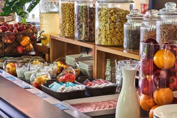 kyriad direct le bourget gonesse