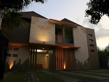 adikara renon hotel