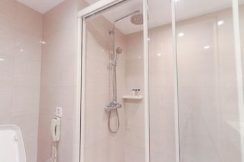 mandarin hotel managed by centre point