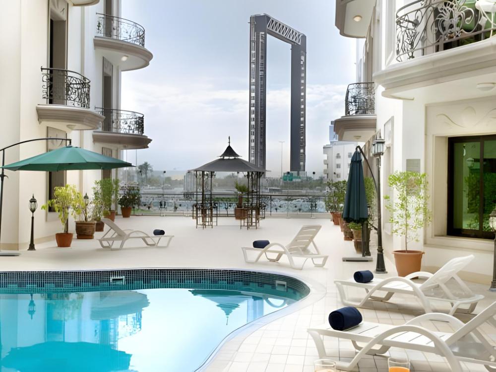 al waleed holiday homes