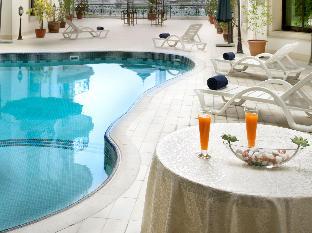 al waleed holiday homes