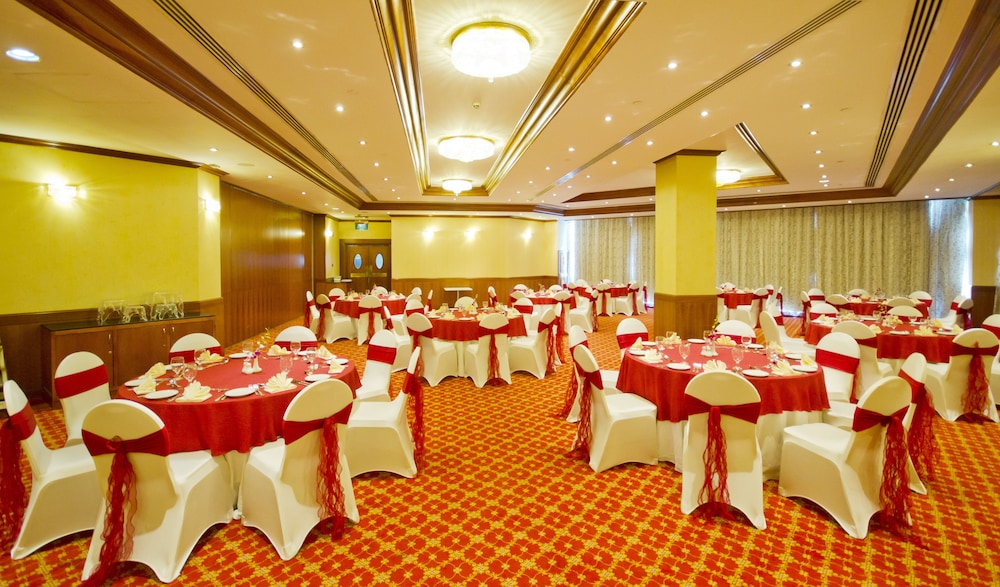 al bustan residence hotel apartments