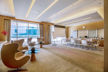 doubletree by hilton dubai jumeirah beach