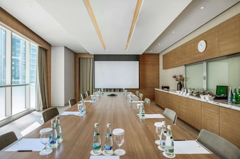 doubletree by hilton dubai jumeirah beach