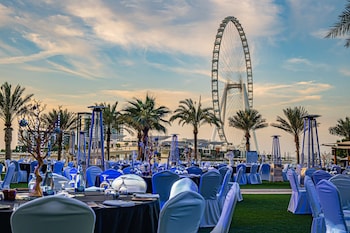 doubletree by hilton dubai jumeirah beach