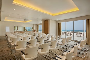 doubletree by hilton dubai jumeirah beach