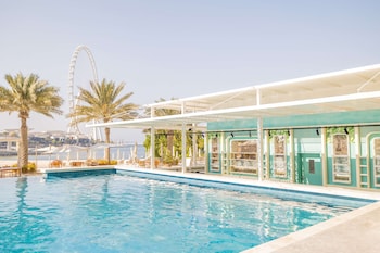 doubletree by hilton dubai jumeirah beach