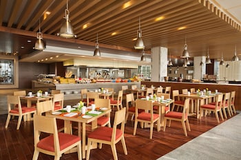 doubletree by hilton dubai jumeirah beach
