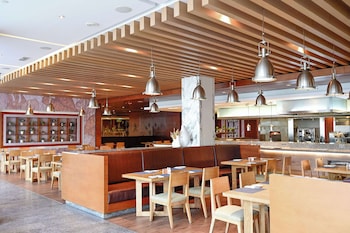 doubletree by hilton dubai jumeirah beach