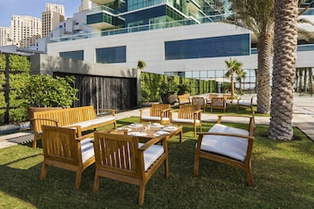 doubletree by hilton dubai jumeirah beach