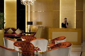 damac maison mall street