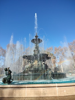 depto frente a plaza independencia
