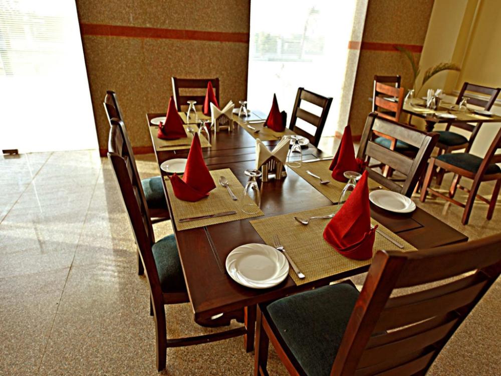 hotel bhanwar singh palace