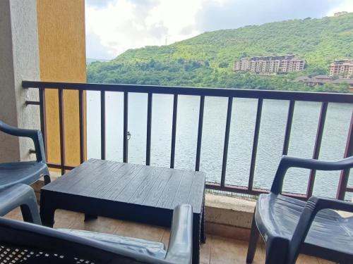 Lake View 2Bhk,Lavasa>>Kolvan,0 star