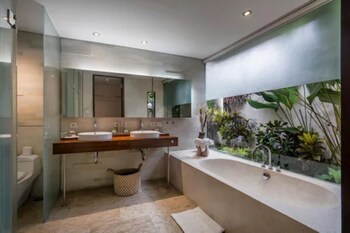 sayang garden bali