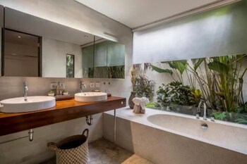 sayang garden bali