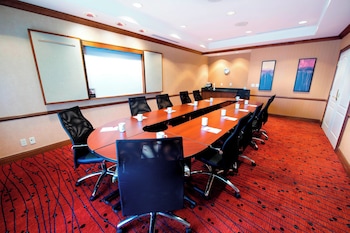 residence inn by marriott mississauga airport corporate centre west
