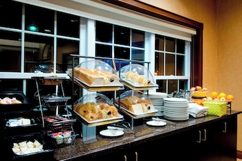 residence inn by marriott mississauga airport corporate centre west