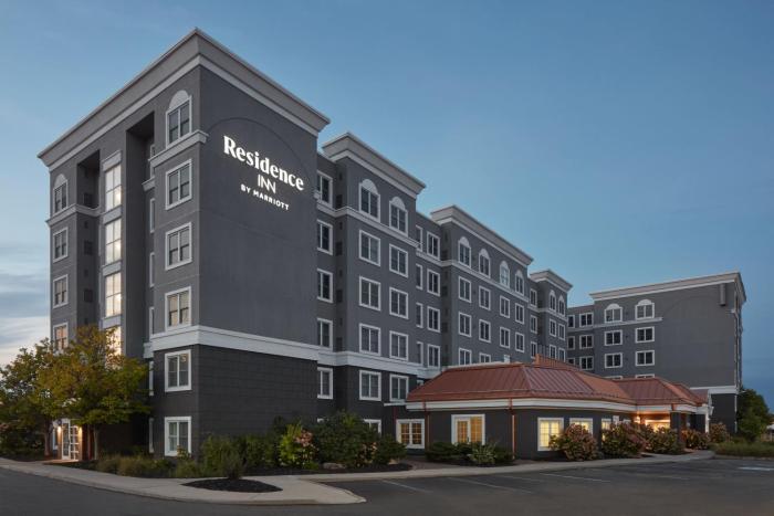 residence inn by marriott mississauga airport corporate centre west