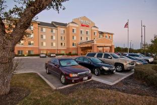 fairfield inn and suites san antonio north stone oak