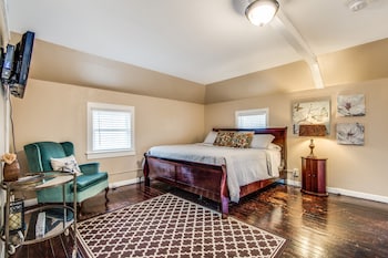 ocaseys boutique inn