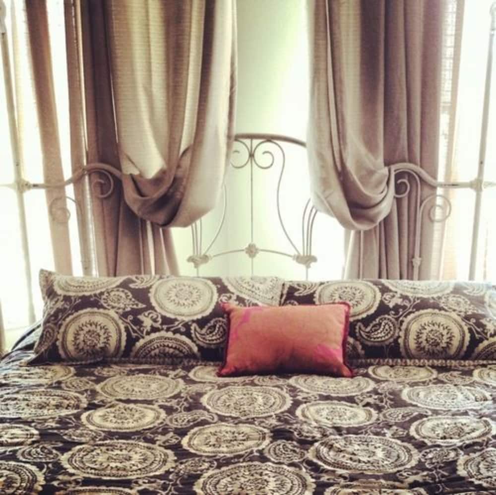 ocaseys boutique inn