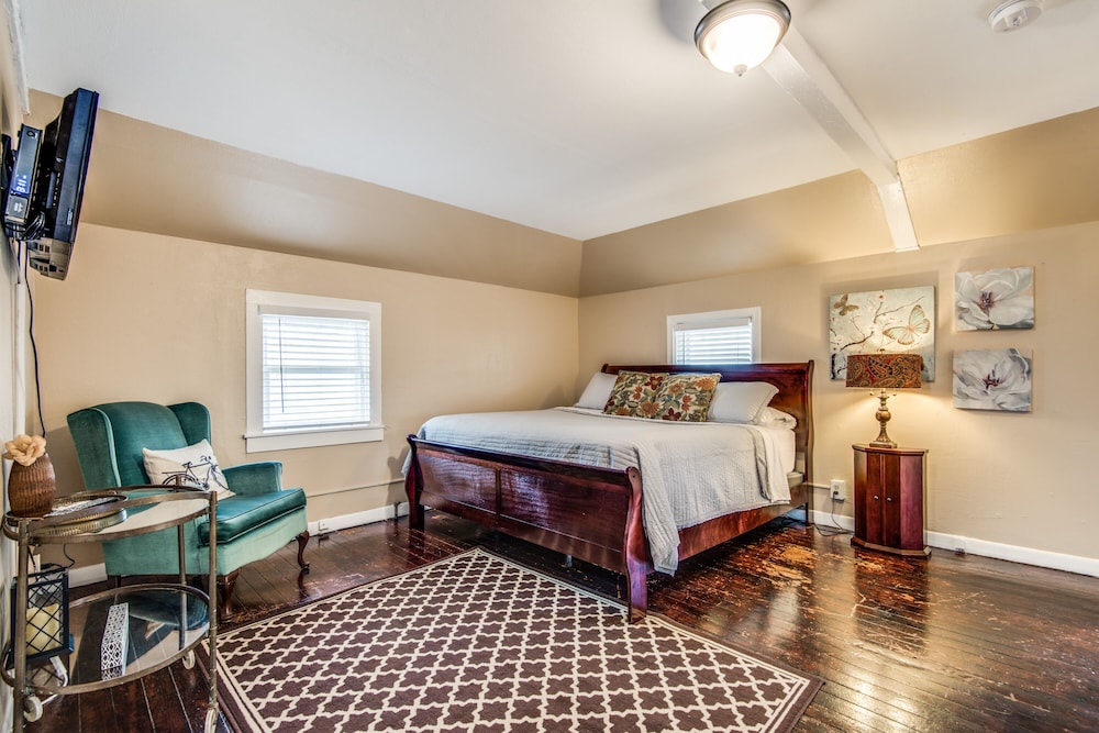 ocaseys boutique inn
