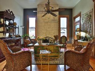 ocaseys boutique inn