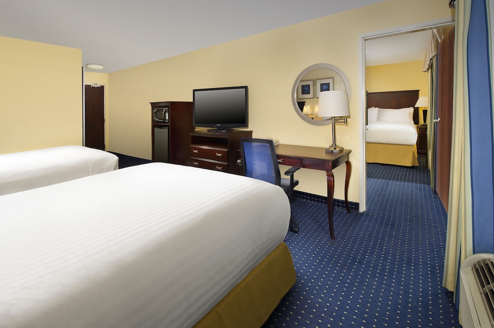 holiday inn express and suites san antonio west seaworld area by ihg